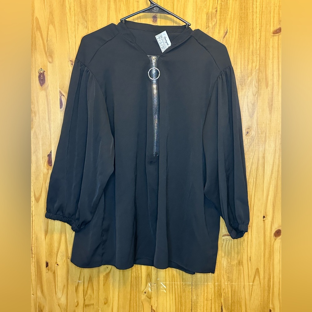 Source Unknown Chic Black Blouse with Ring Zipper